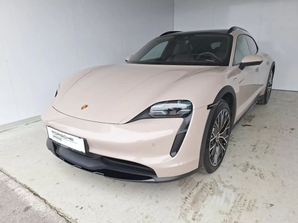 Porsche Taycan Cross Turismo 4