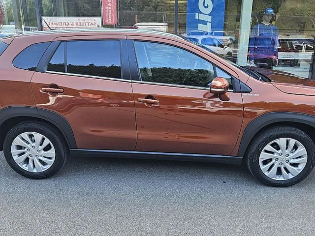 Suzuki S-Cross