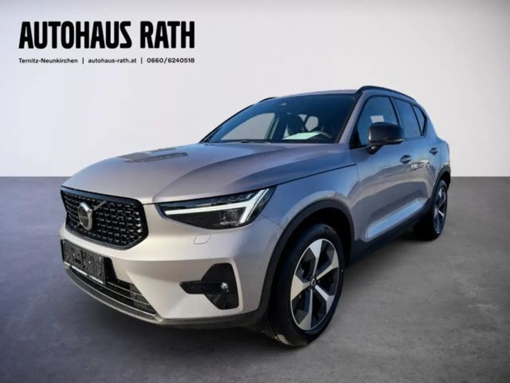 Volvo XC40 Plus Dark