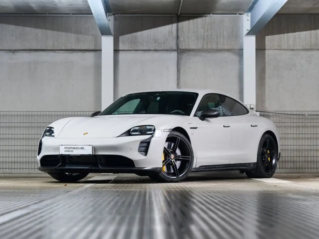 Porsche Taycan Turbo