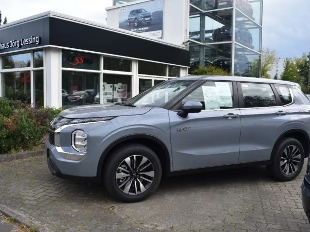 Mitsubishi Outlander 2.4L Polar, Sitzheizung, Standheizung