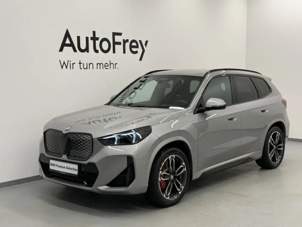 BMW iX1 xDrive30
