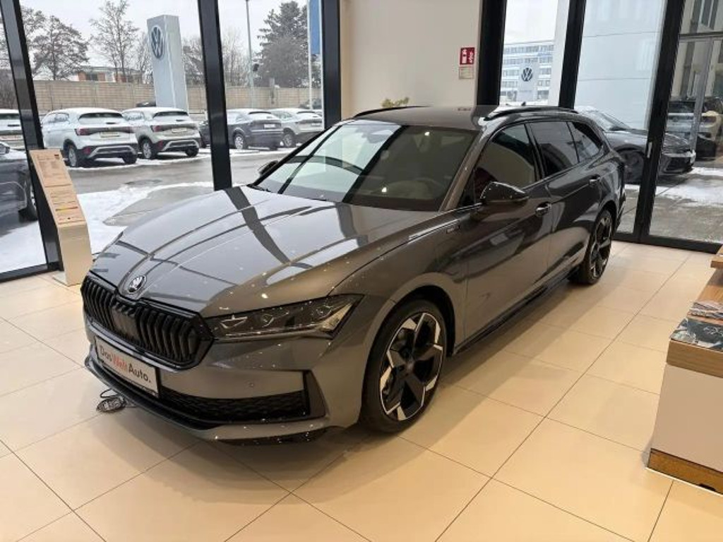 Skoda Superb Sportline iV