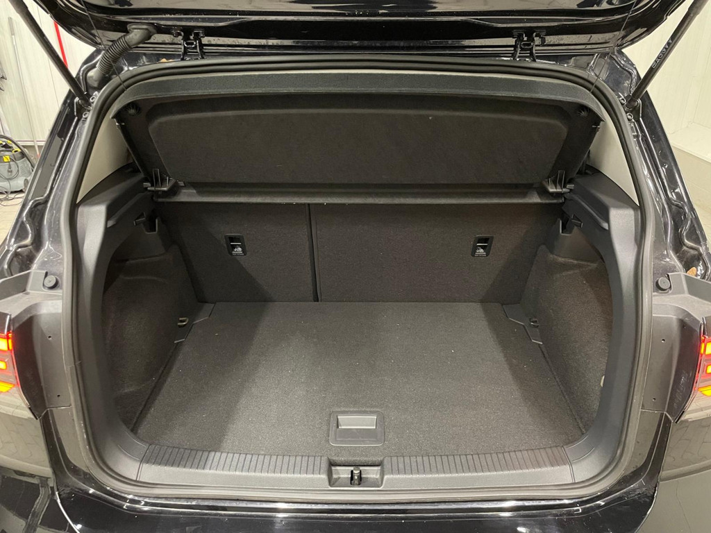 Volkswagen T-Cross Life1.0 TSI TRAVEL SHZ PDC ACC