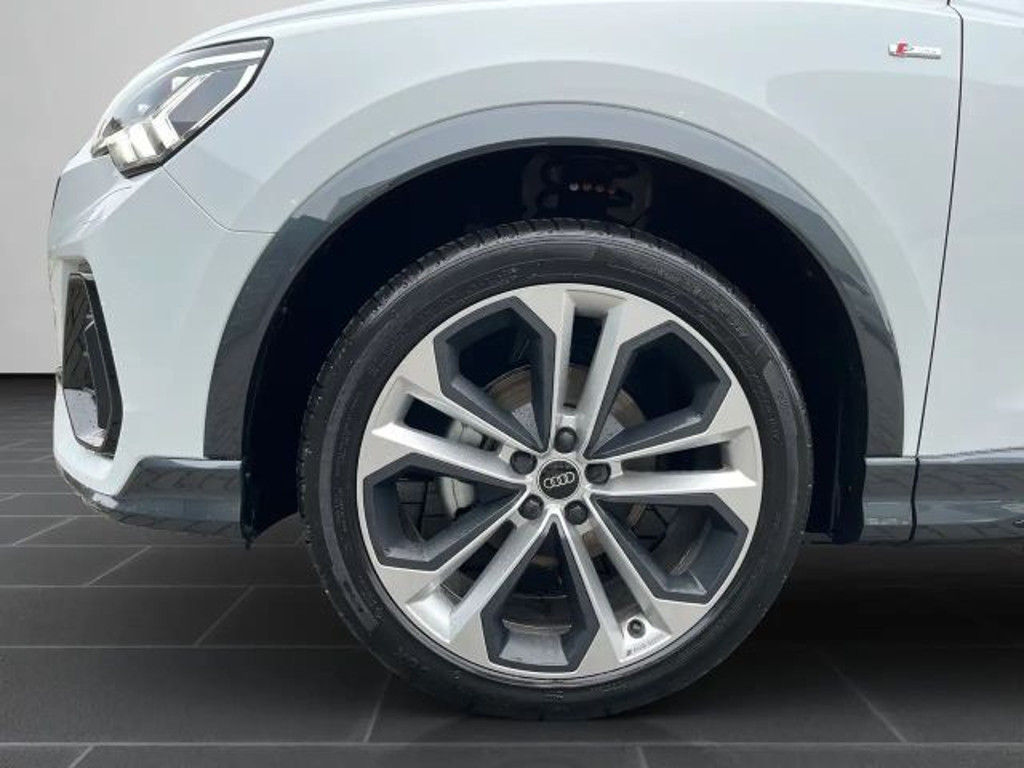 Audi Q3 S-Line