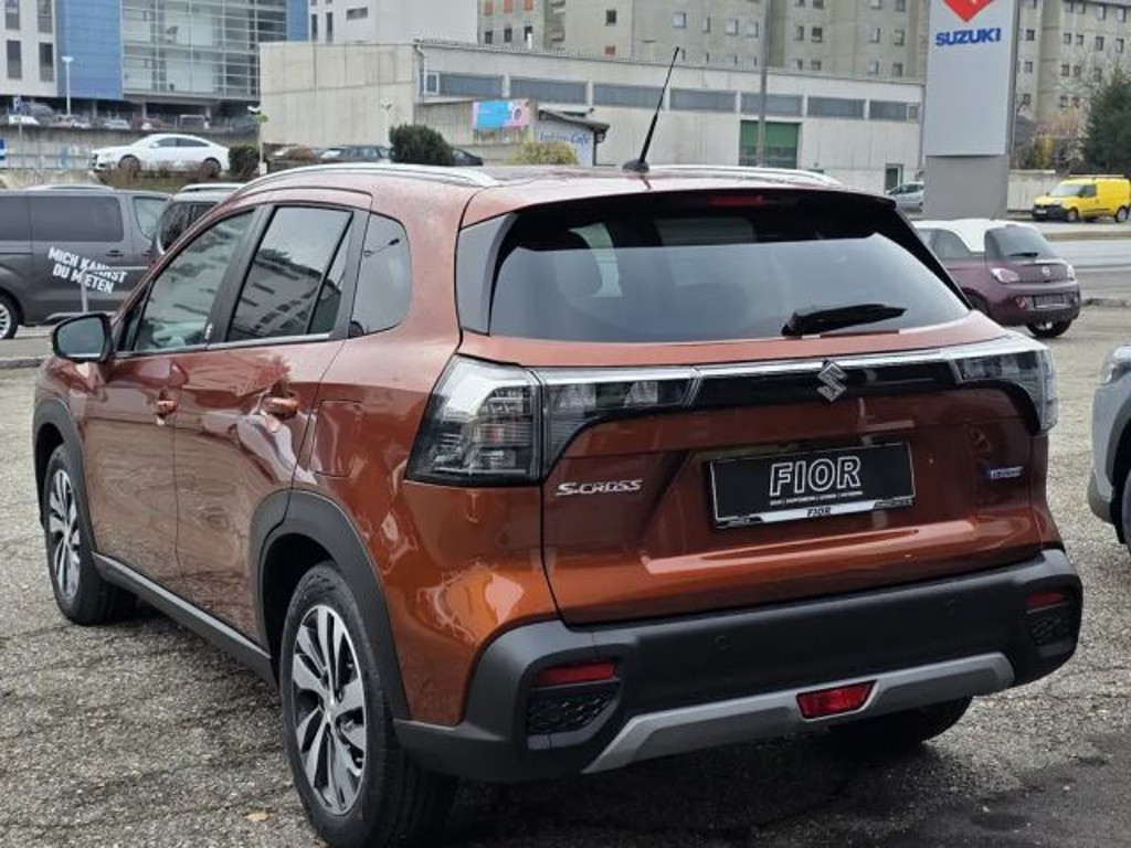 Suzuki S-Cross
