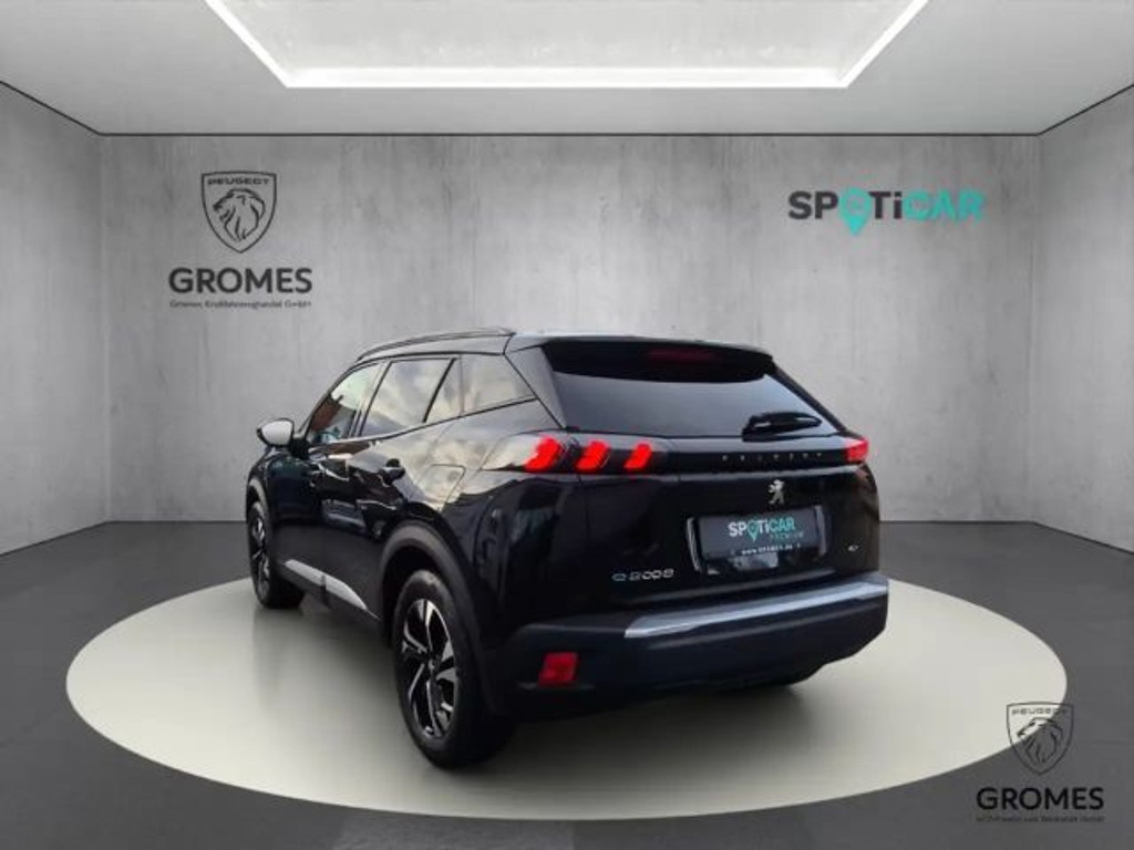 Peugeot e-2008