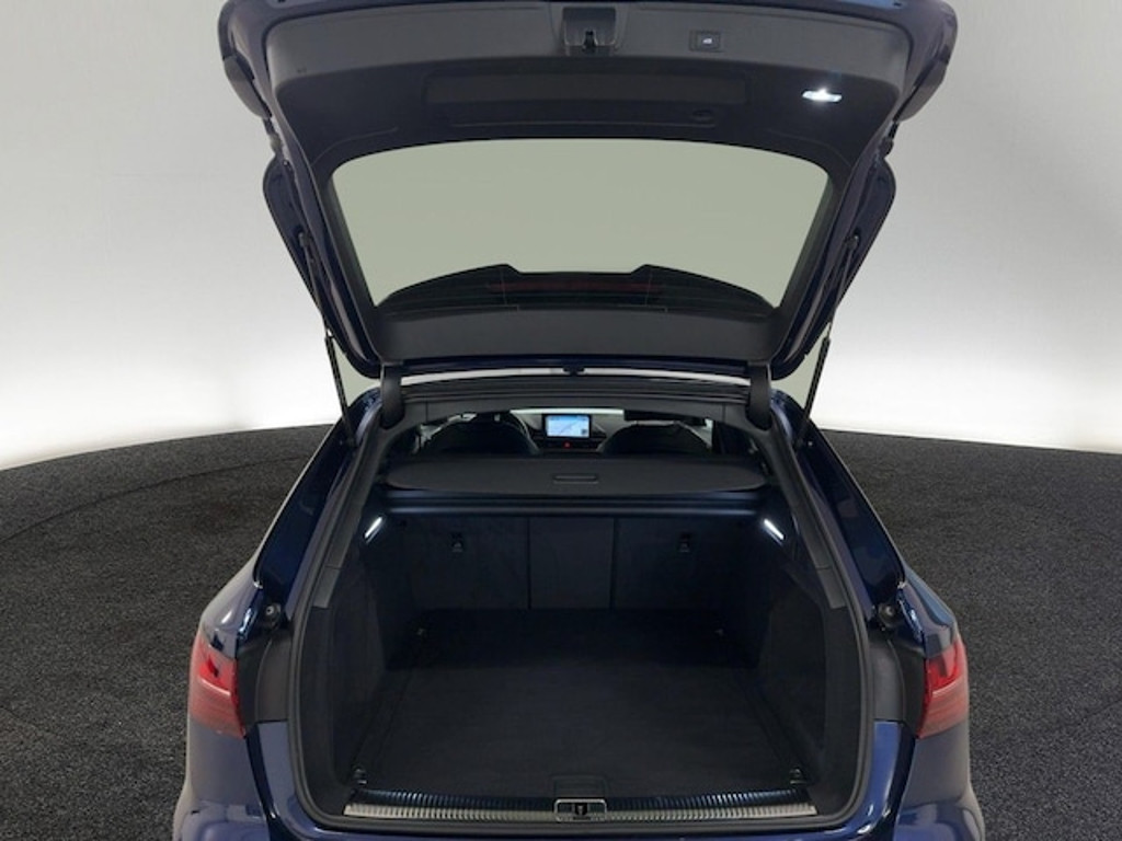 Audi A4 Avant S-Line S-Tronic 40 TFSI