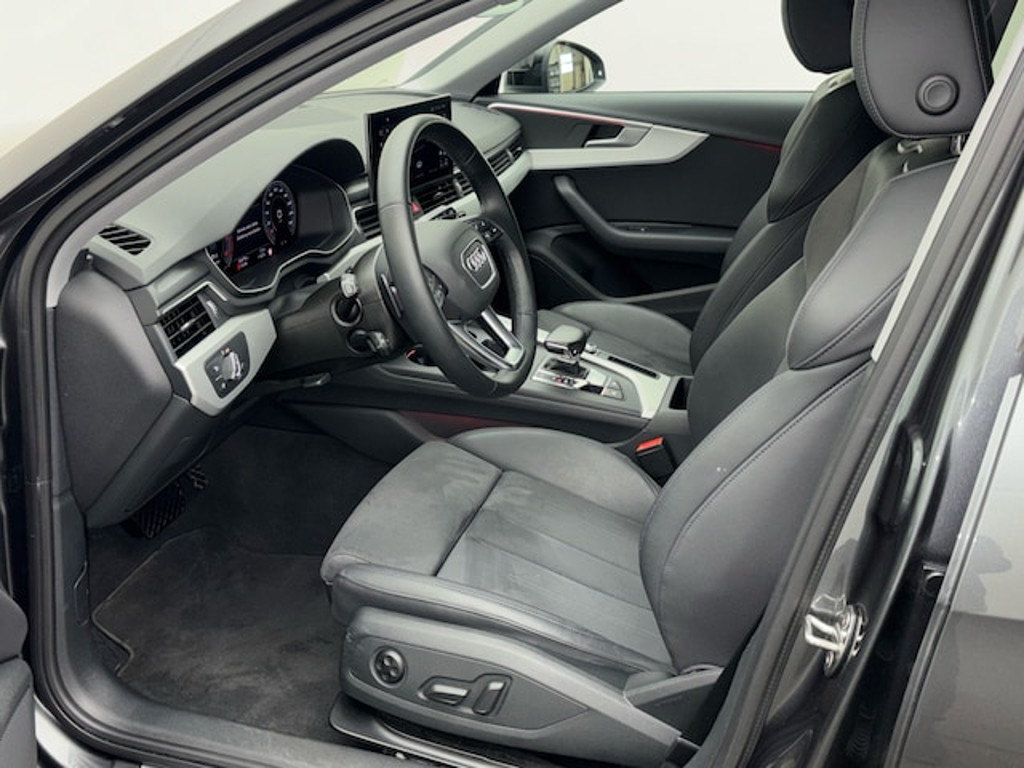 Audi A4 Avant S-Line S-Tronic 40 TFSI