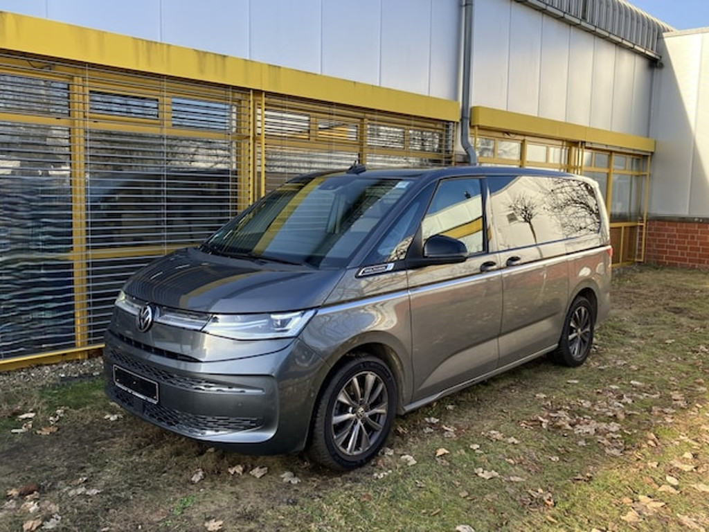 Volkswagen Multivan DSG Style 2.0 TDI Lang T7