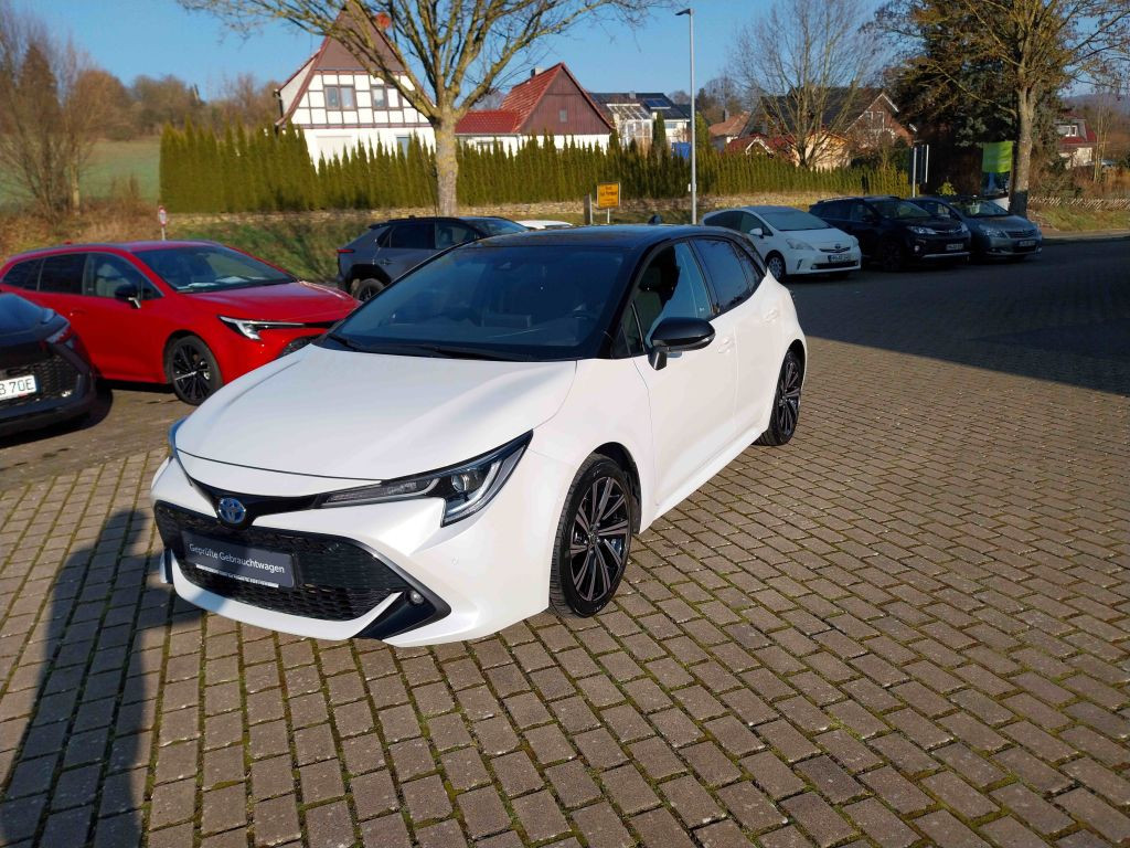 Toyota Corolla Team D Bi-Tone 5-deurs Tech Pack