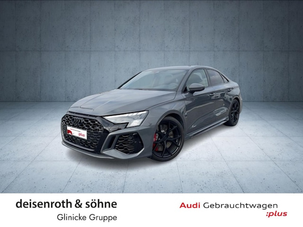 Audi RS3 Sedan Quattro S-Tronic