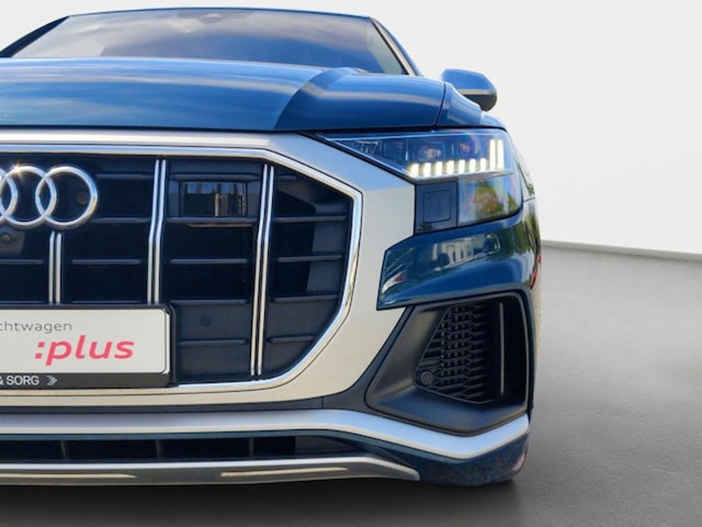 Audi SQ8