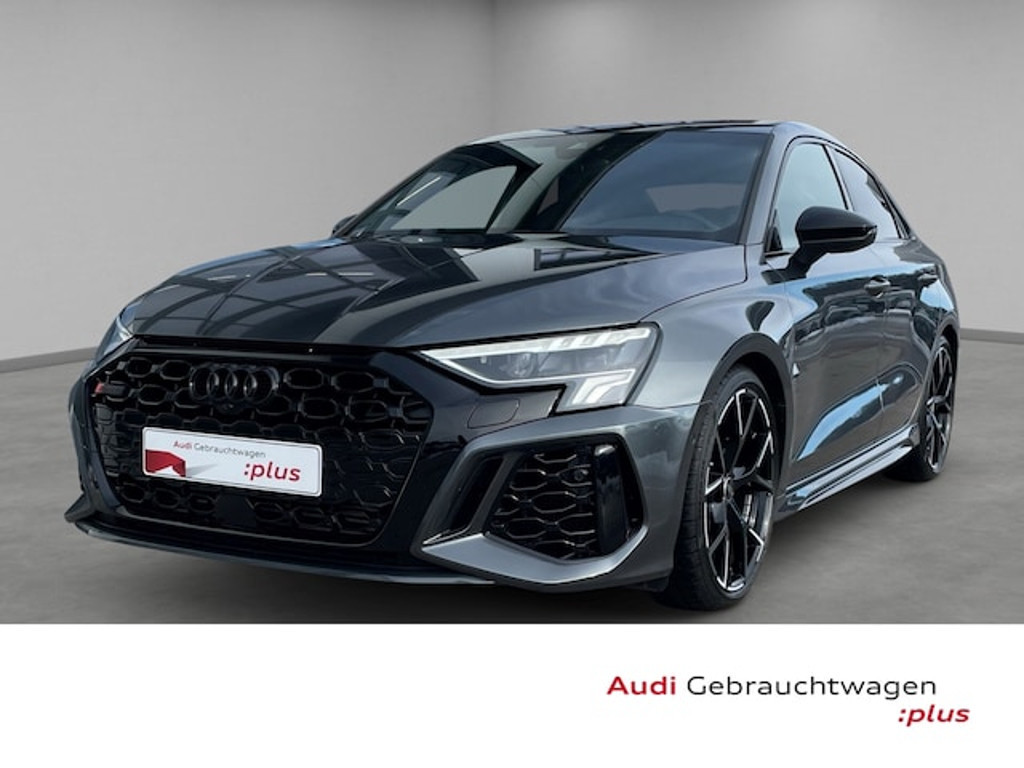 Audi RS3 Sedan Quattro S-Tronic