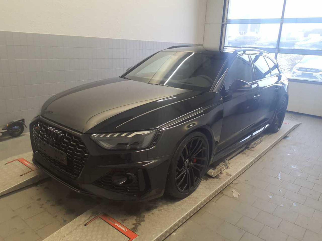 Audi RS4