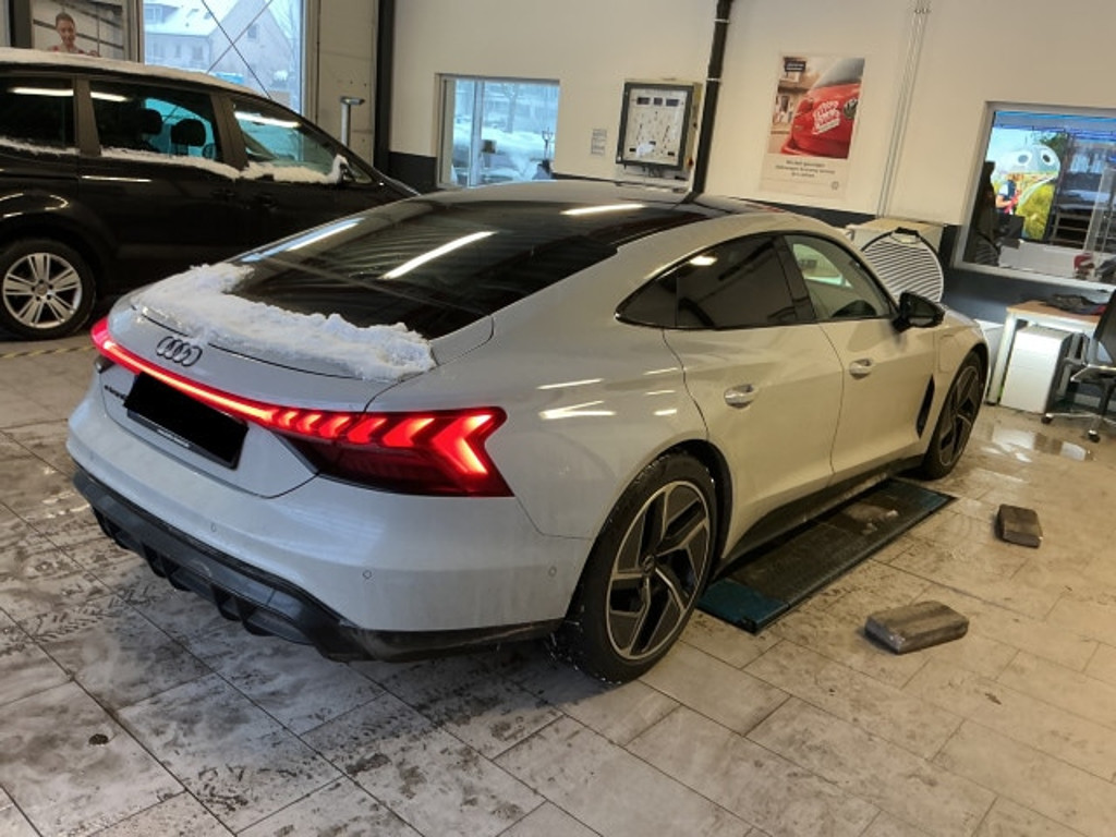 Audi e-tron GT