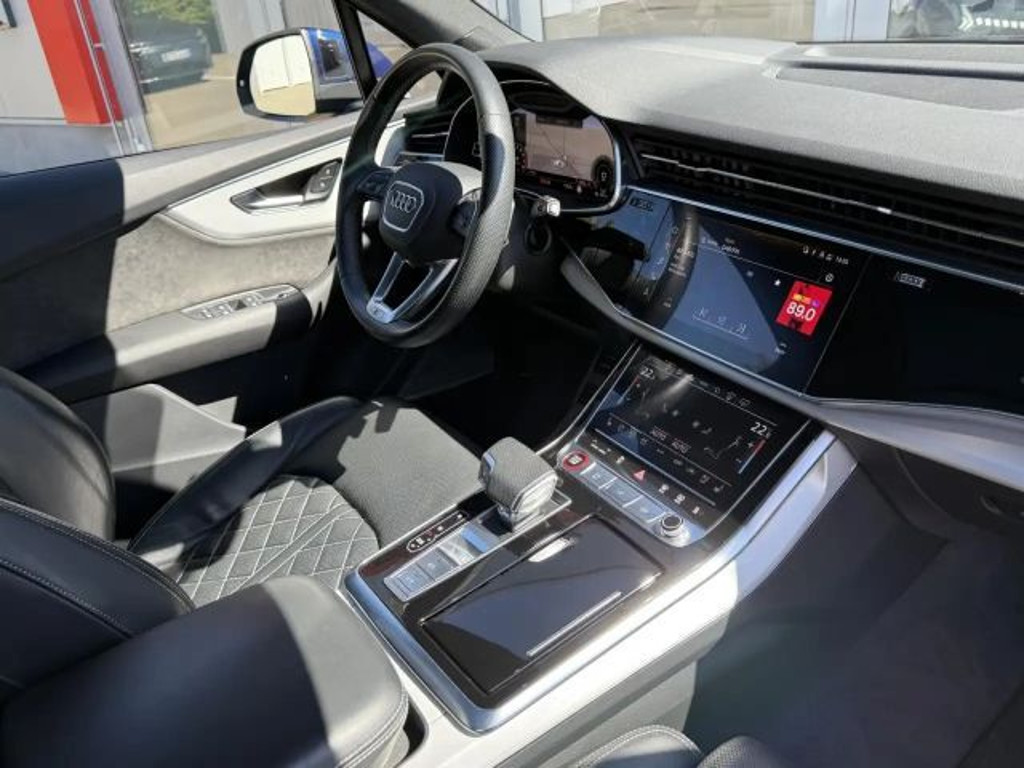 Audi SQ7 TFSI STHZ, 7 SITZE, DACH, SITZBELÜFT, DACH Klima