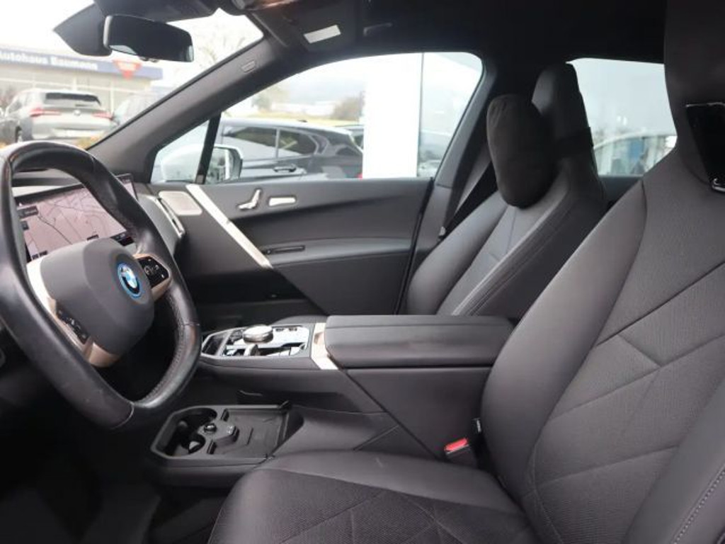 BMW iX xDrive50