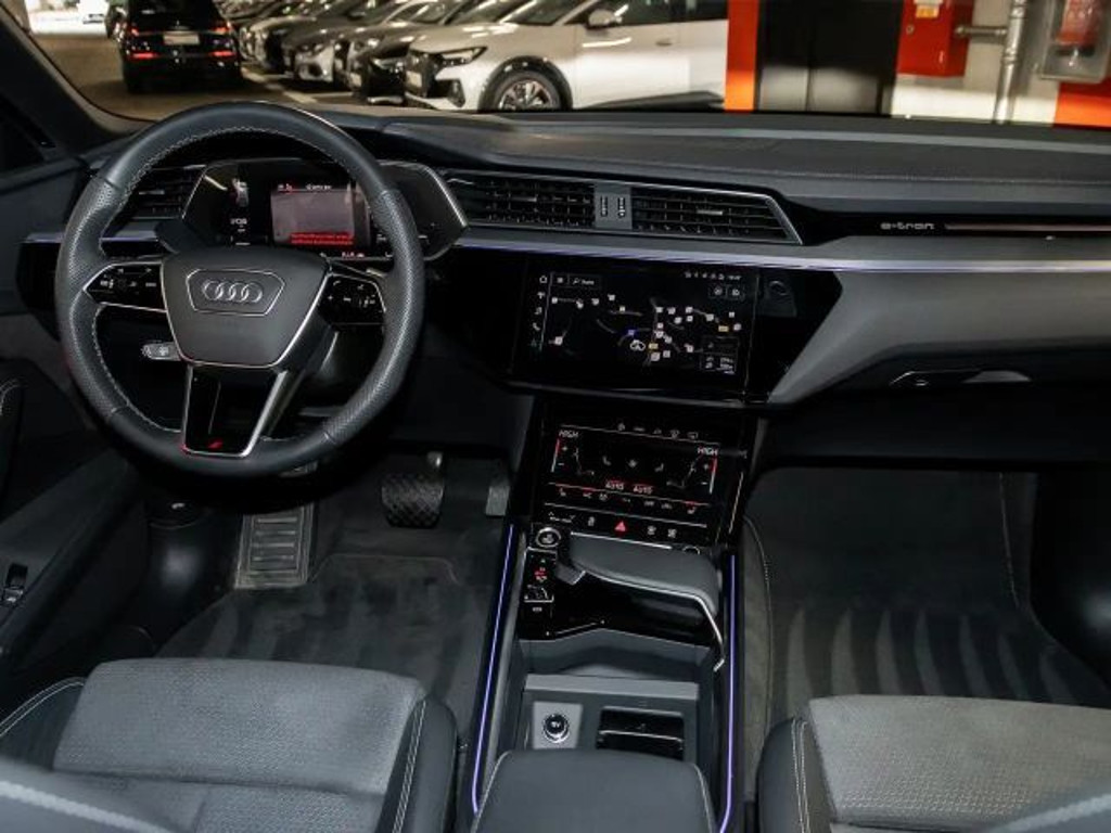 Audi e-tron