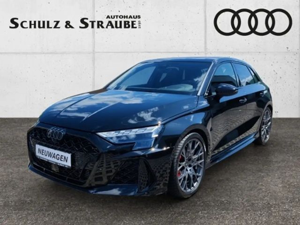 Audi RS3 Sportback Sedan S-Tronic