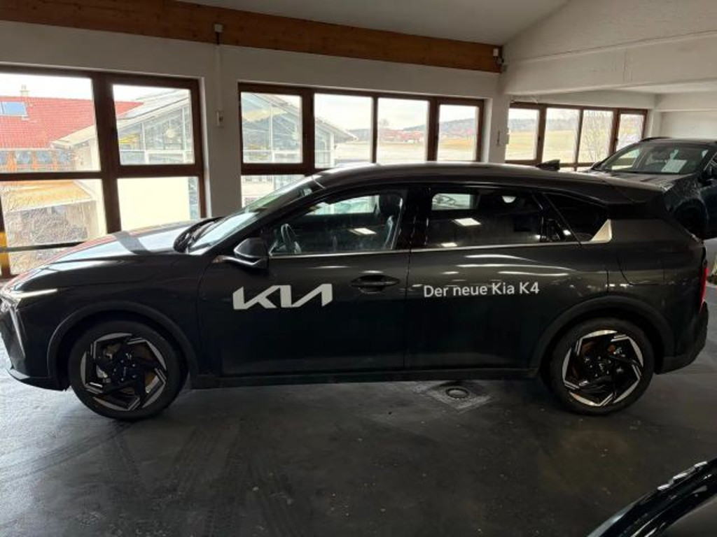 Kia K4