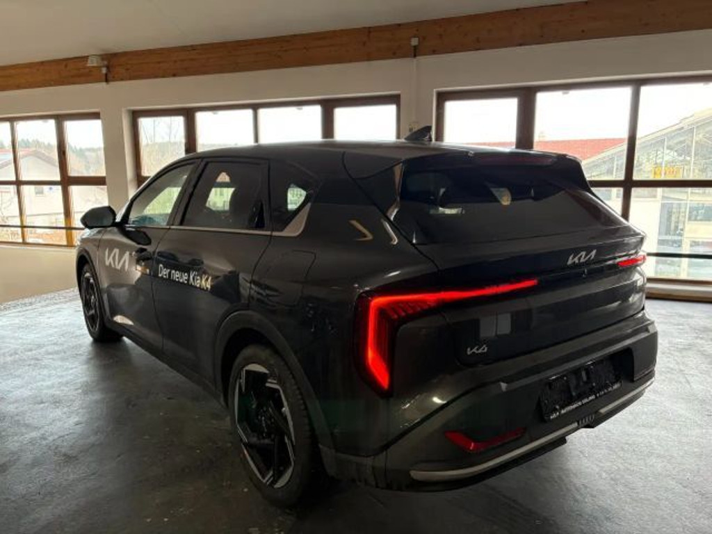 Kia K4