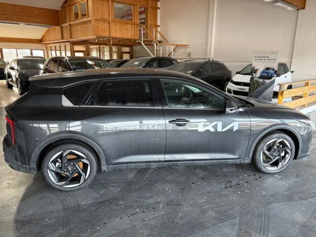 Kia K4