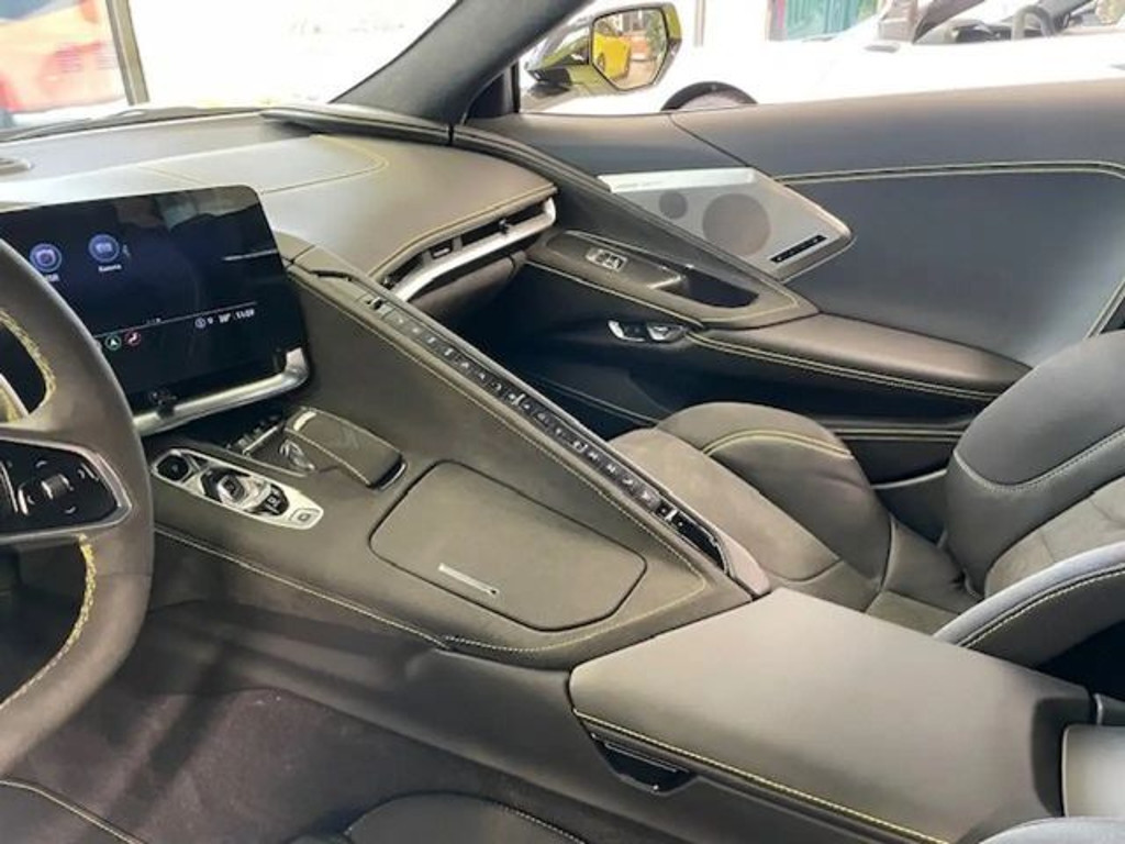 Corvette C8