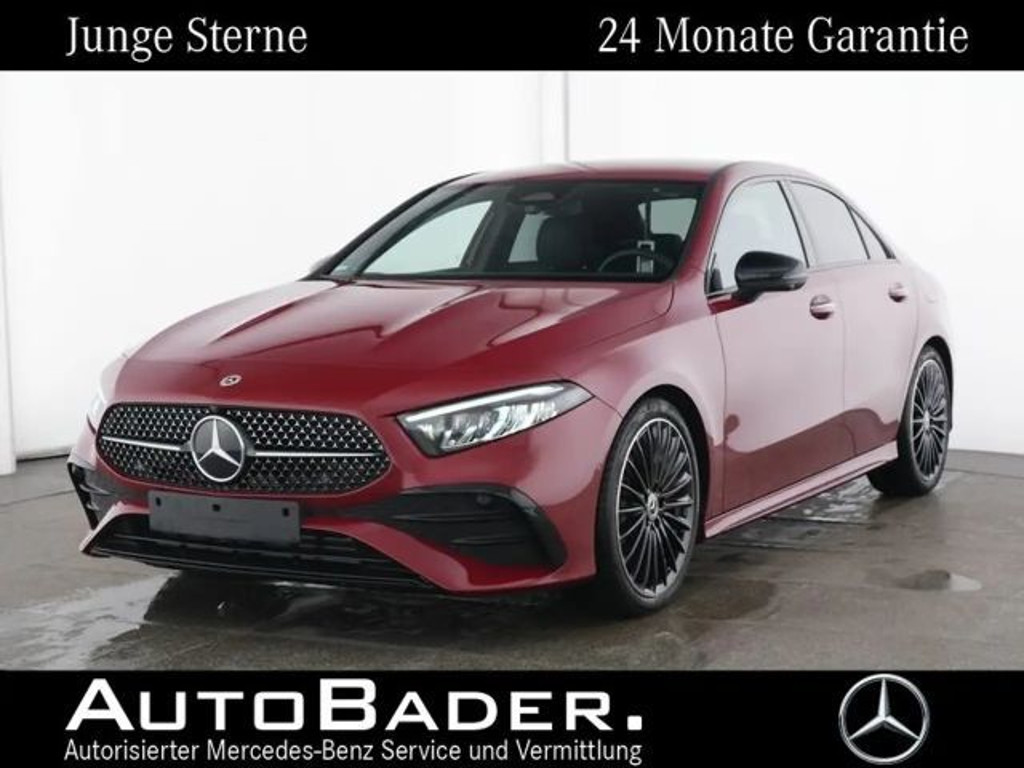 Mercedes-Benz A-Klasse A 220 AMG Line Premium A 220 d