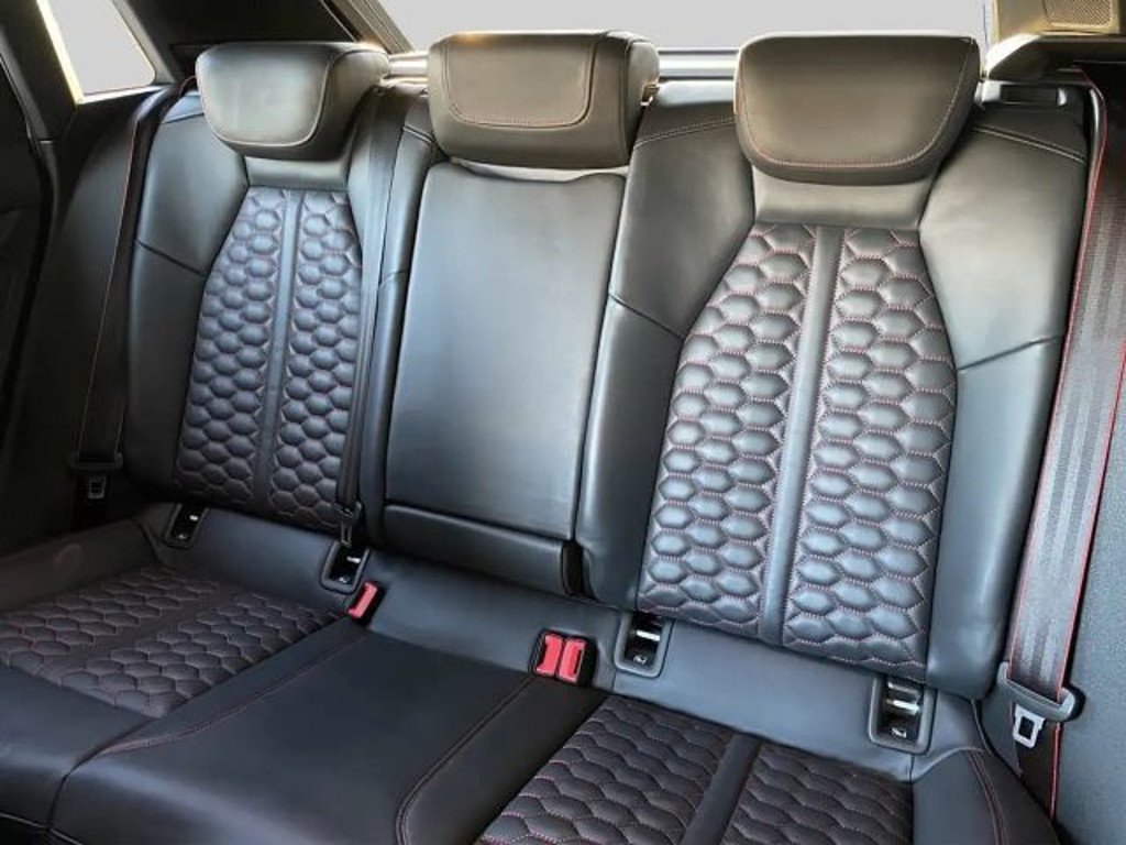 Audi RS3 Sedan Quattro S-Tronic