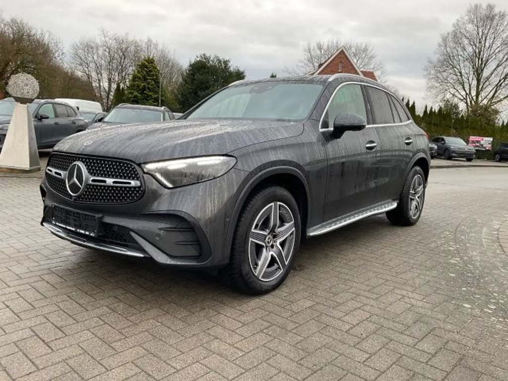 Mercedes-Benz GLC-Klasse GLC 300 AMG Line GLC 300 e