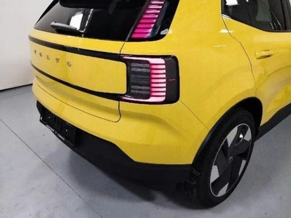 Volvo EX30 Plus Extended range Single motor