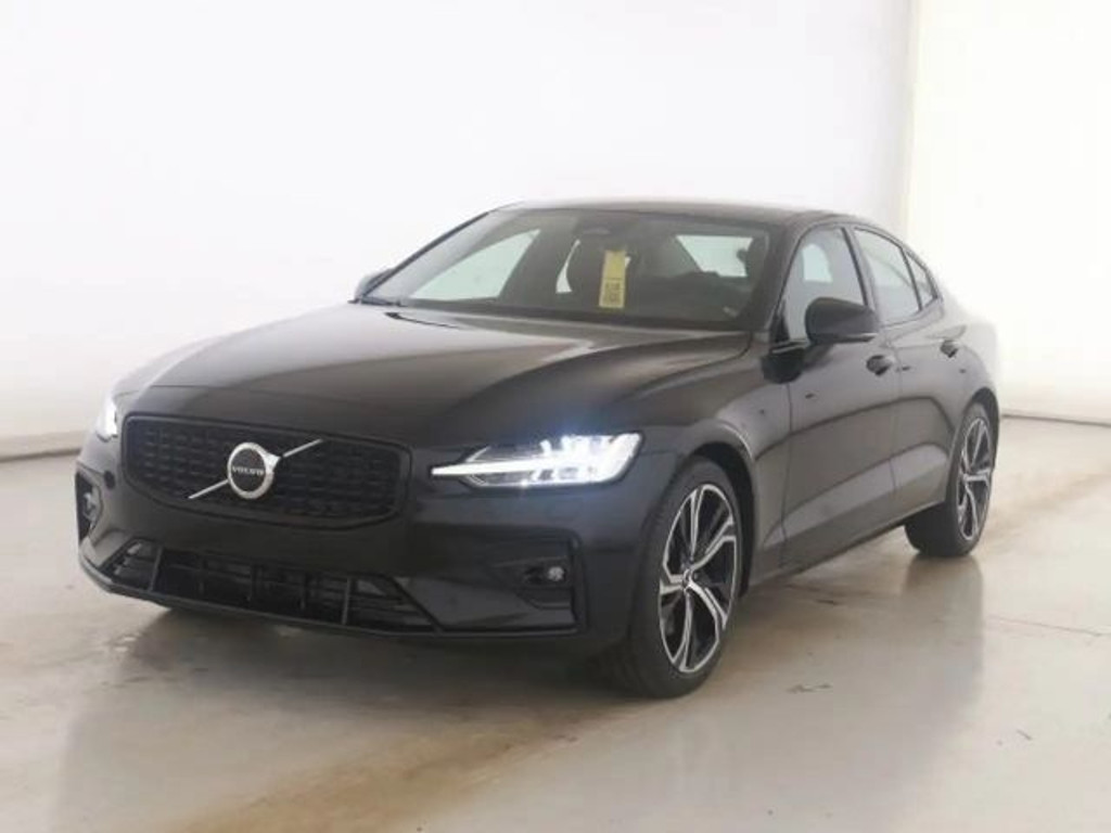 Volvo S60 Plus Dark