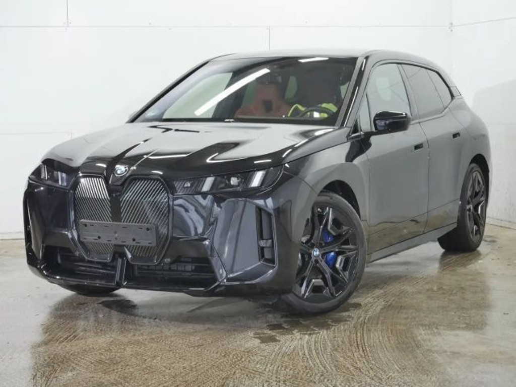 BMW iX xDrive60