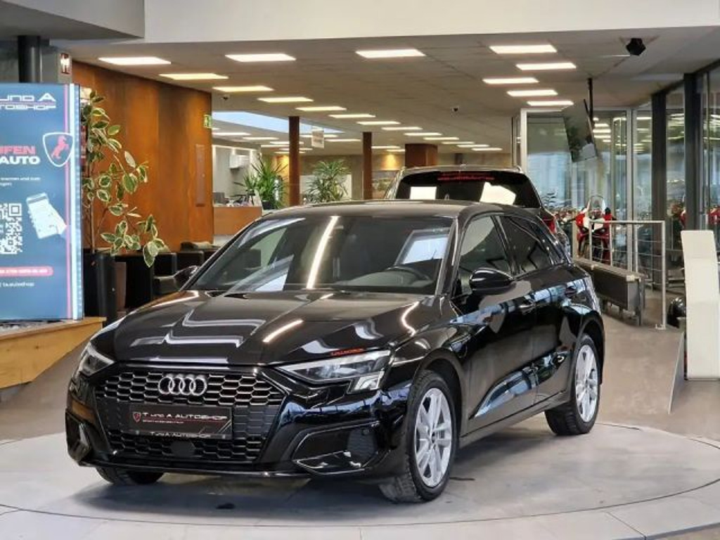 Audi A3 Sportback Sedan S-Tronic Hybride 40 TFSI