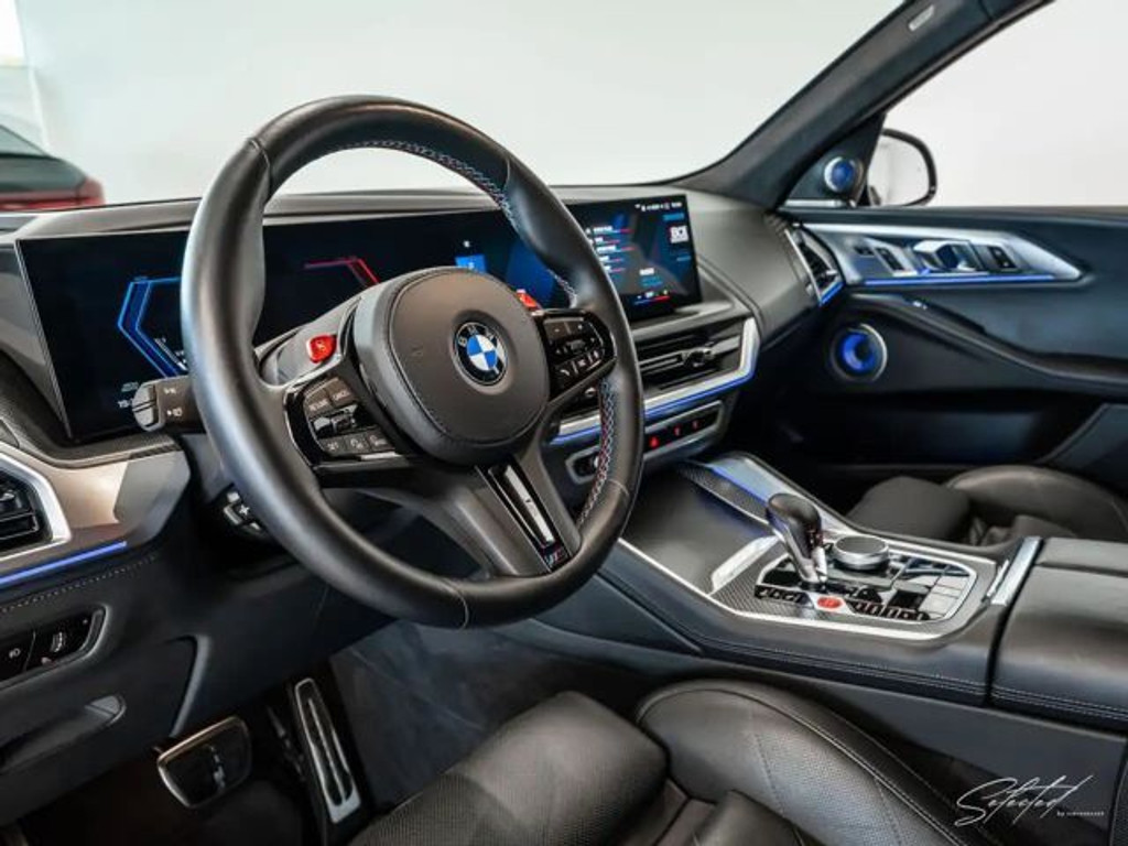 BMW XM