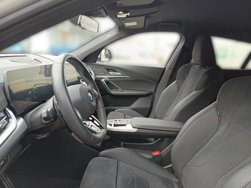 BMW iX2