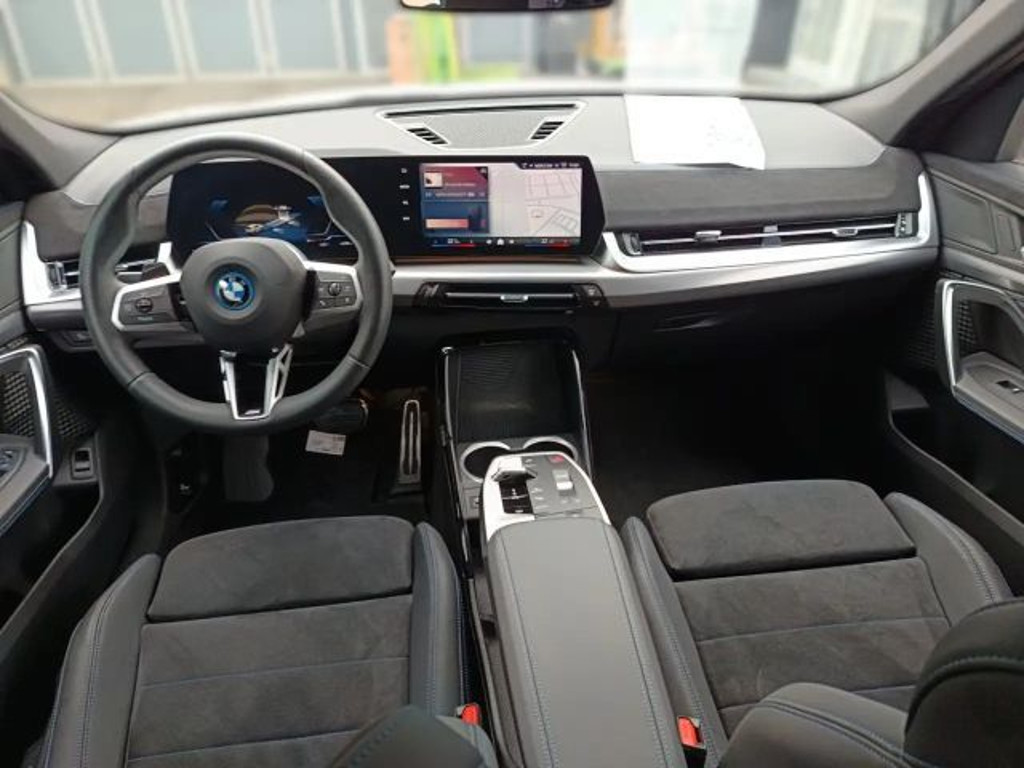 BMW iX2