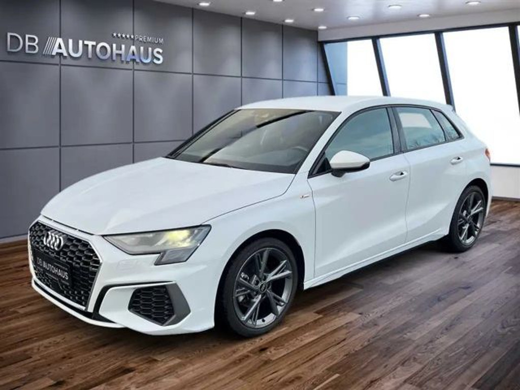 Audi A3 Sedan S-Line 1.0 TFSI