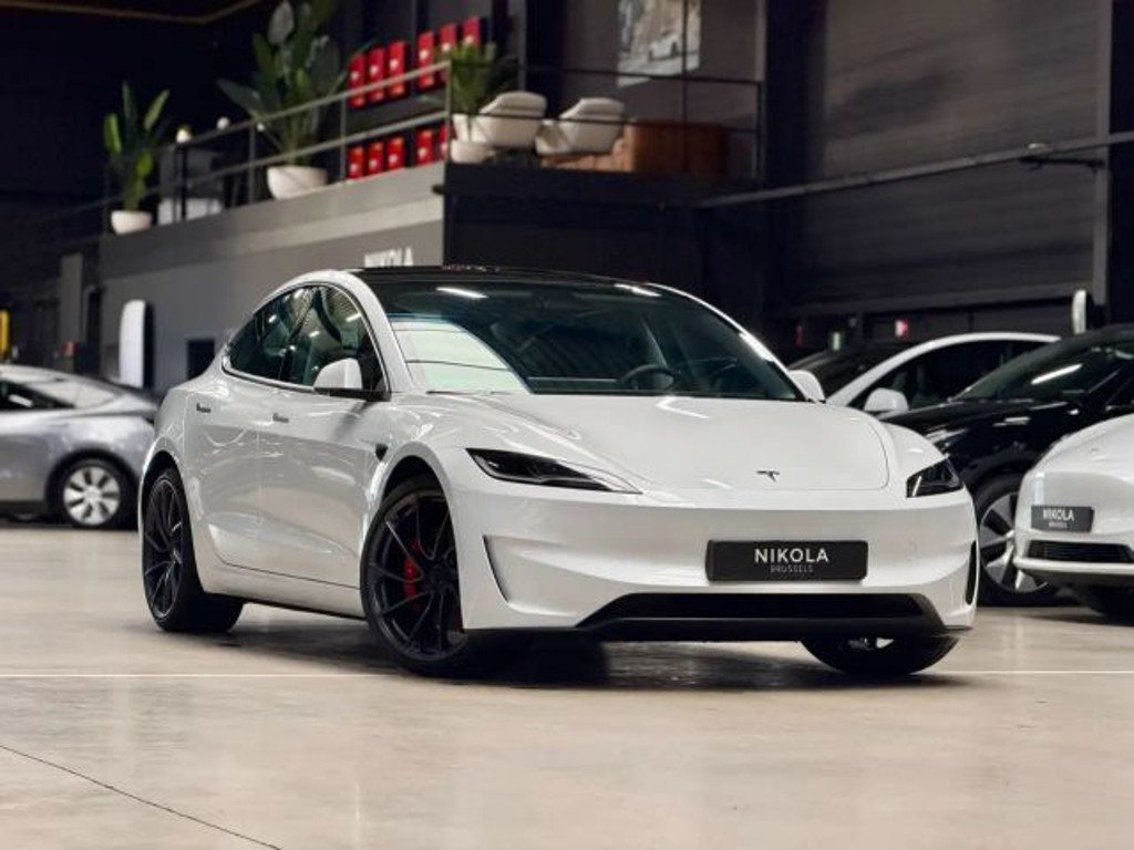 Tesla Model 3 Performance