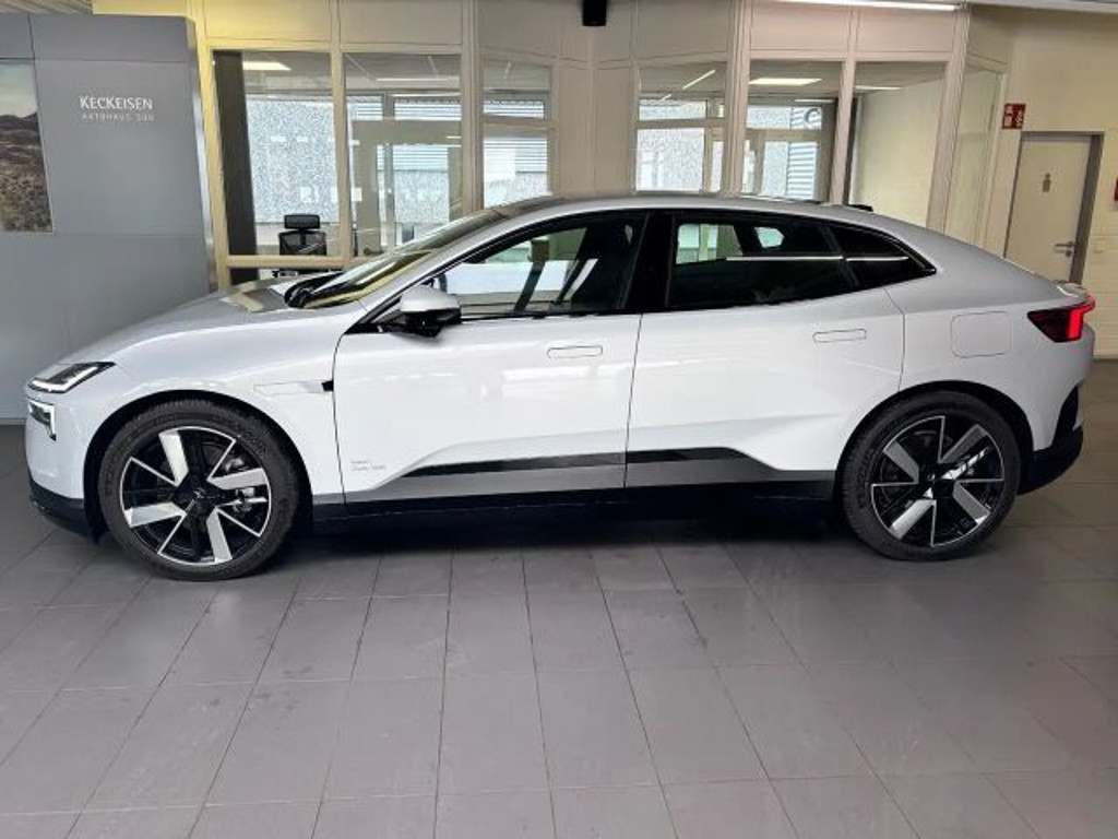Polestar 4