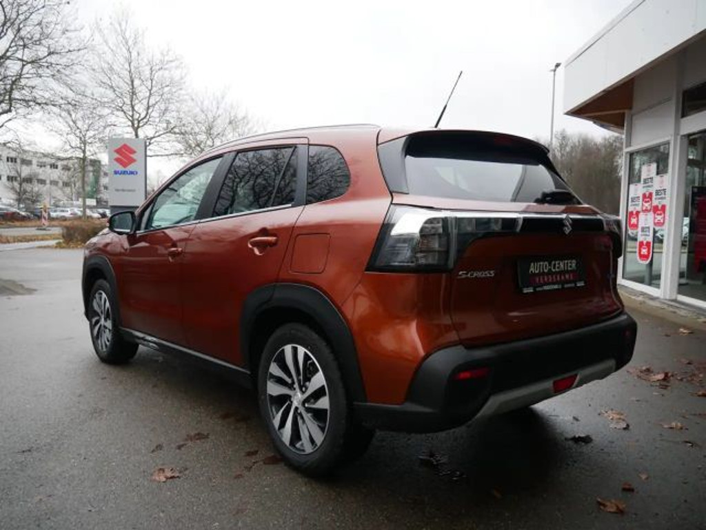 Suzuki S-Cross