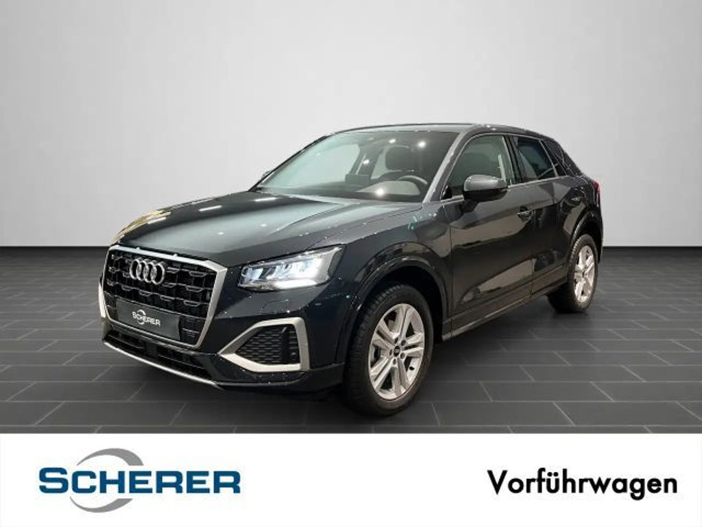 Audi Q2 advanced, Assistenzpaket Parken, Klima- und K
