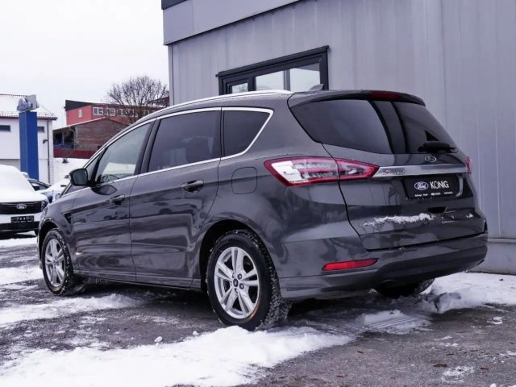 Ford S-Max