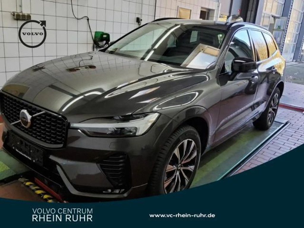 Volvo XC60 AWD Plus Dark