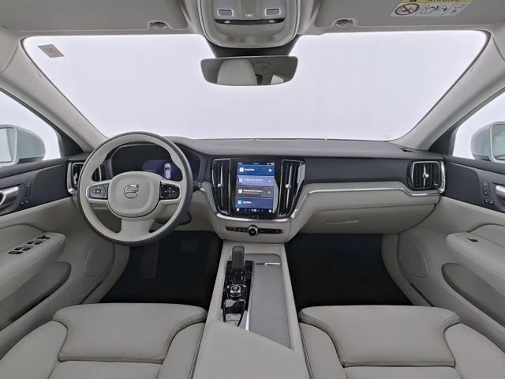 Volvo V60 Cross Country AWD Plus