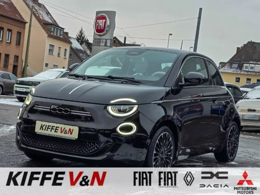 Fiat 500e La Prima