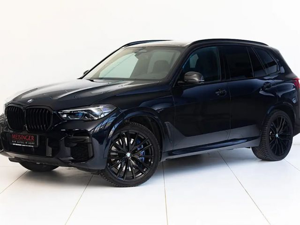 BMW X5 M50i