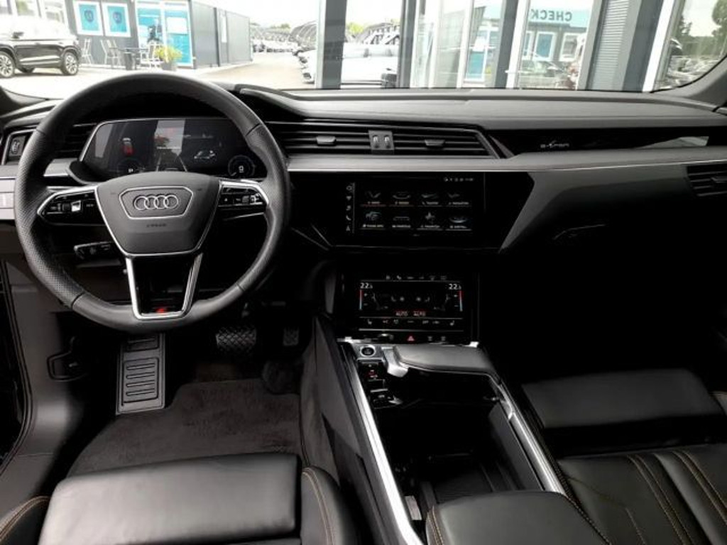 Audi e-tron Quattro Black Edition S-Line 50