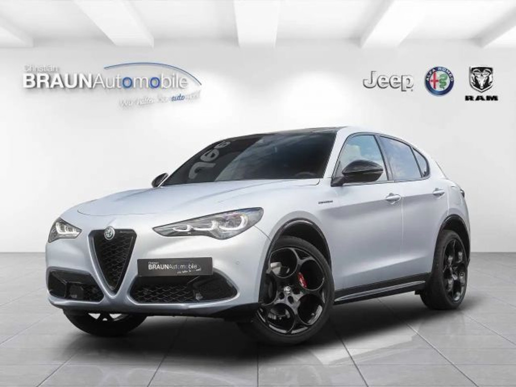 Alfa Romeo Stelvio Turbo Q4 AT8